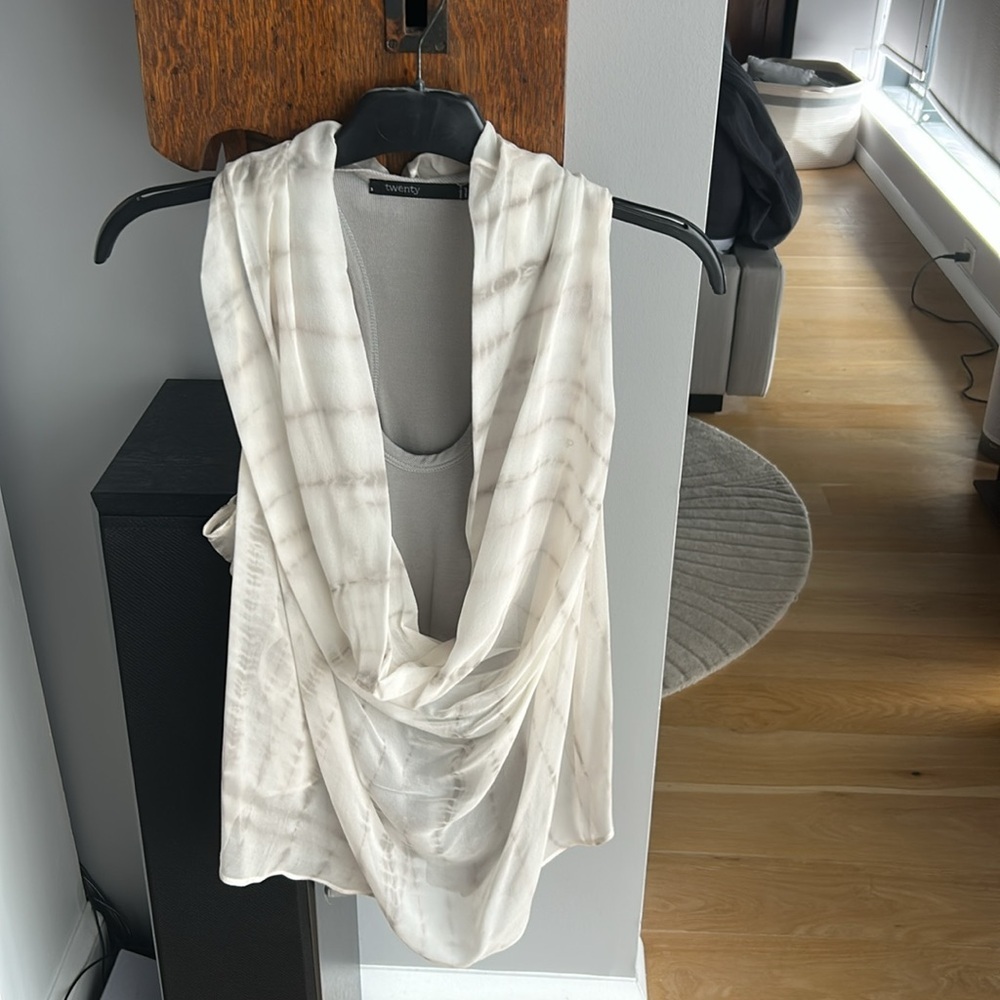 MAGGIE WARD Women's Cream Sheer Drape Neck Sleeveless Top Size S